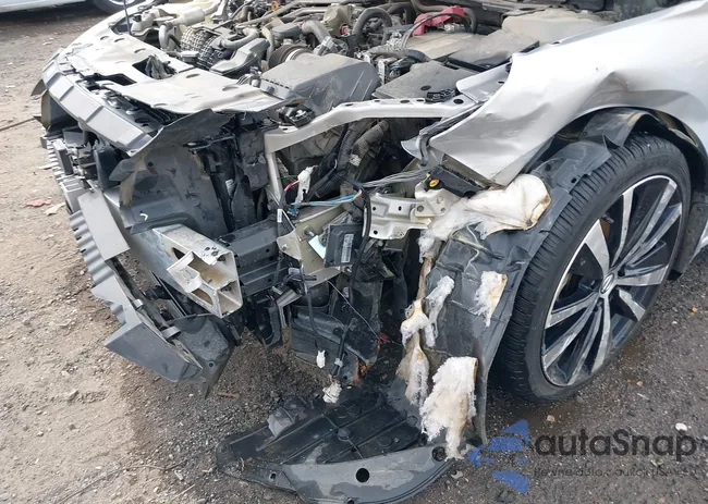 1N4BL4DV7MN301523: 42421365