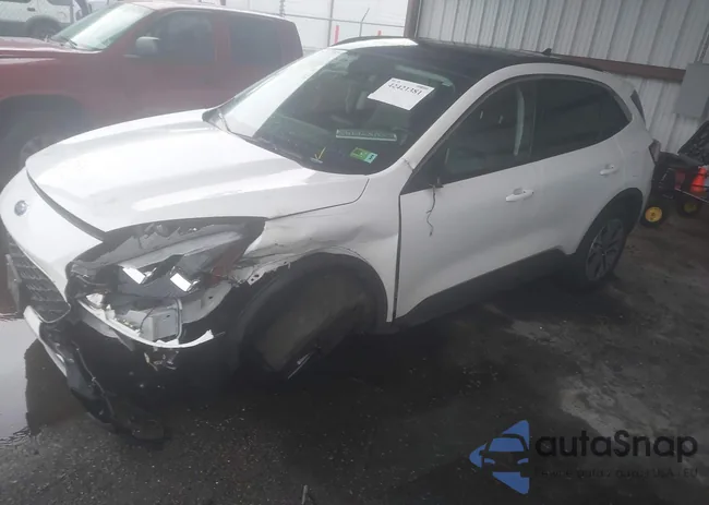 1FMCU9H63NUB56480: 42421381