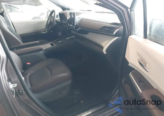 5TDERKEC8RS225075: 42420673