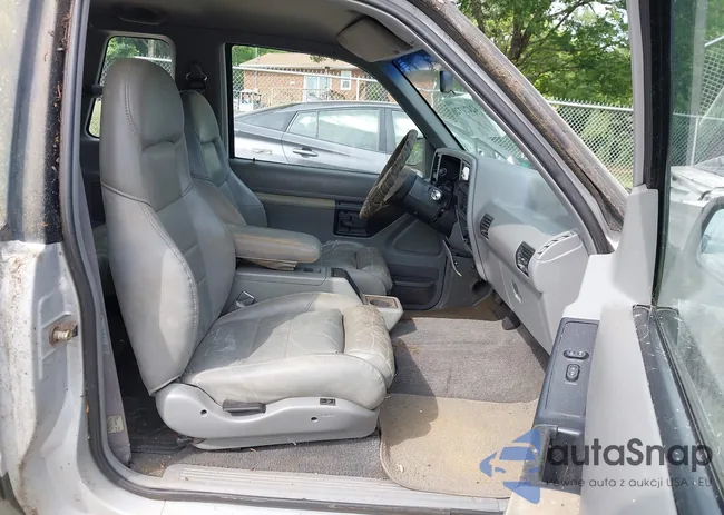 1FMCU24X7NUA67002: 42420720