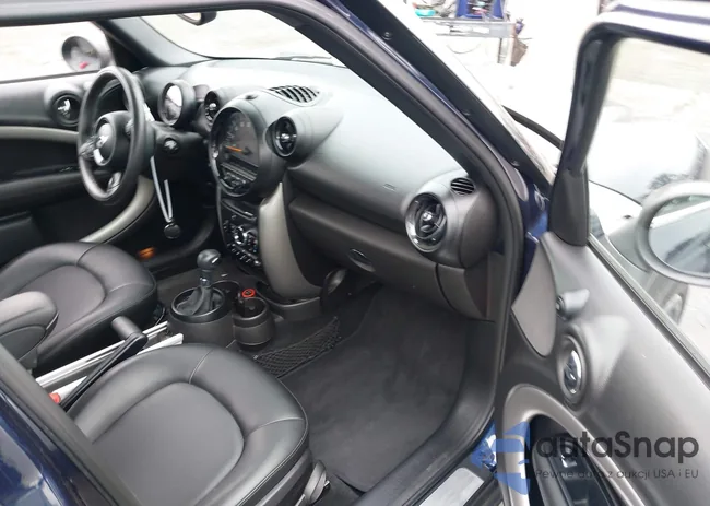 WMWZB3C55GWR46917: 42421995