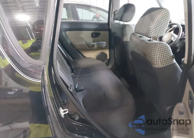 KNDJT2A21A7044007: 42422053