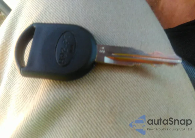 5LMEU27R42LJ13017: 42422177