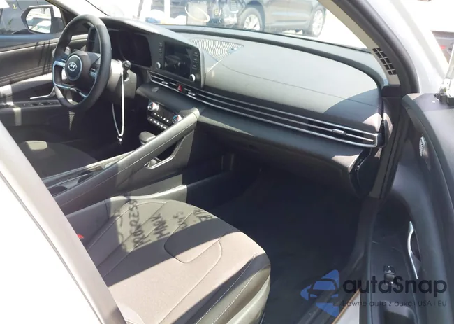 KMHLM4AJ6PU082377: 42422248