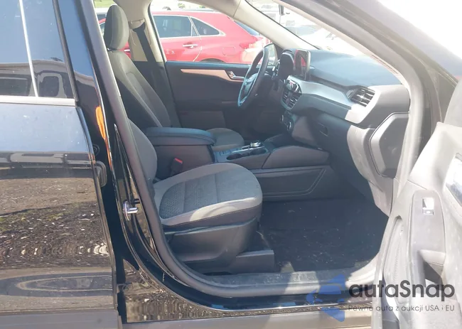 1FMCU0G68LUA93211: 42421460