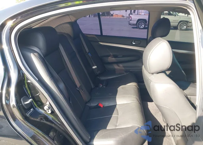 JN1CV6AP3FM501823: 42421549