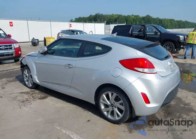 KMHTC6AD8GU263263: 42422847