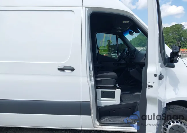 W1Y40CHY8NT113337: 42422958