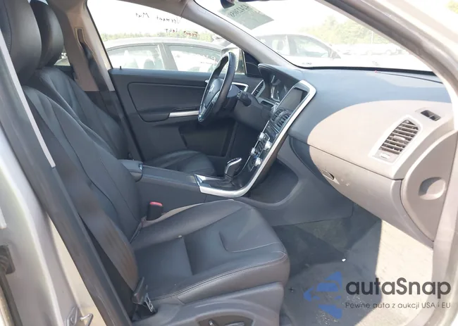 YV4612RK4G2782953: 42423058