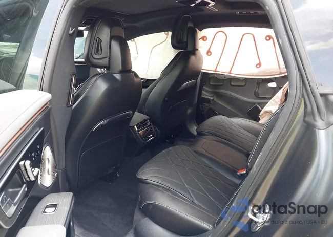 W1KCG2DB9RA049517: 42423153