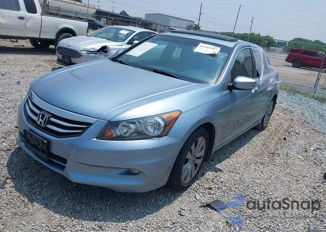 1HGCP3F8XCA015659: 42423187