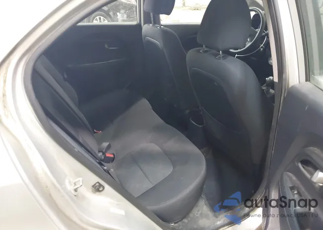 KNADM5A3XC6074486: 42423292