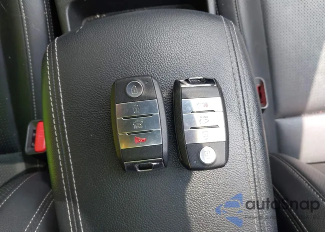 KNDP6CAC2L7827355: 42423344