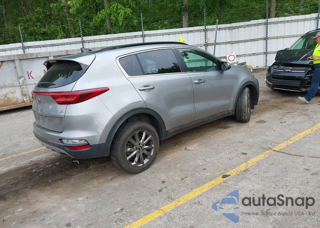 KNDP6CAC2L7827355: 42423344