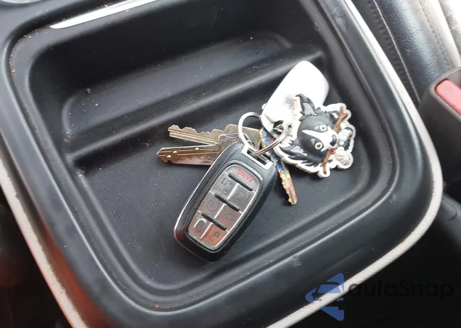 2C4RC1BG7HR591153: 42423382