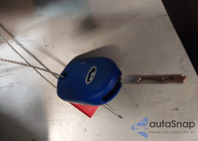 1FADP3F26FL279667: 42422726