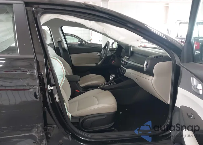 3KPF24AD6PE619958: 42422749