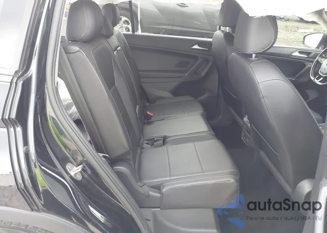 3VV3B7AX4JM022644: 42422831