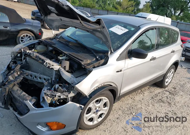 1FMCU0F7XJUA40663: 42423847