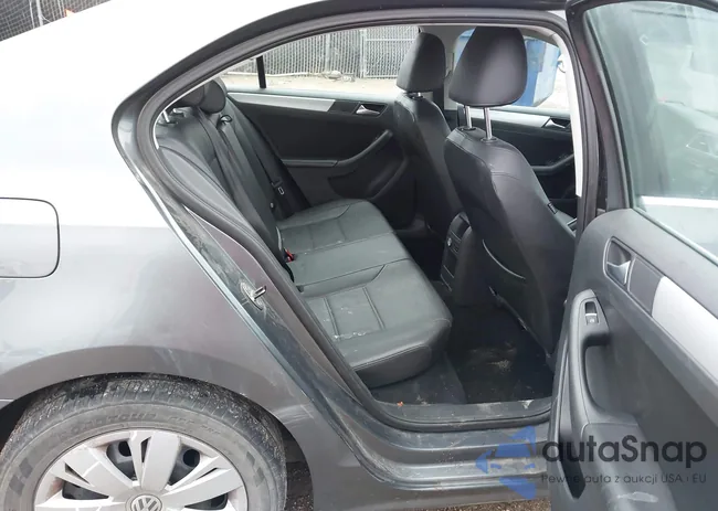 3VWDX7AJ5DM398397: 42423889