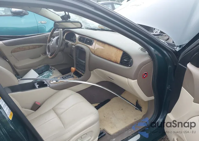 SAJWA01A06FN58520: 42423898