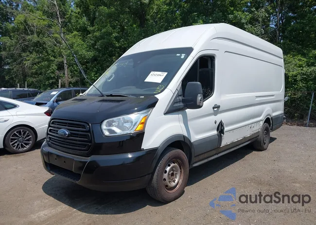 1FTYR3XM1HKA71226: 42424063