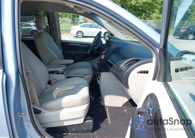 2C4RC1BGXDR759099: 42424091