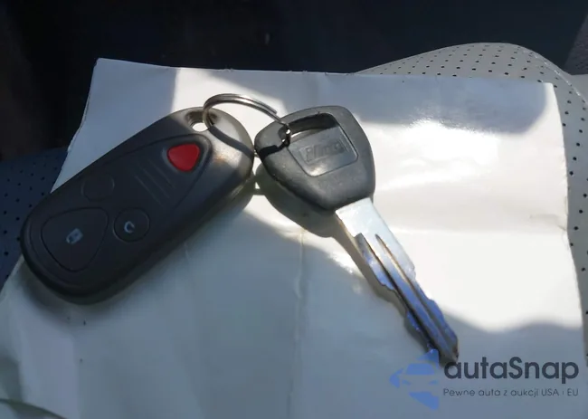 2HNYD18263H544080: 42424145