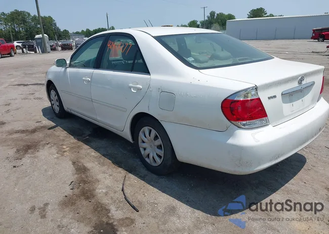 4T1BE32K05U426485: 42424277