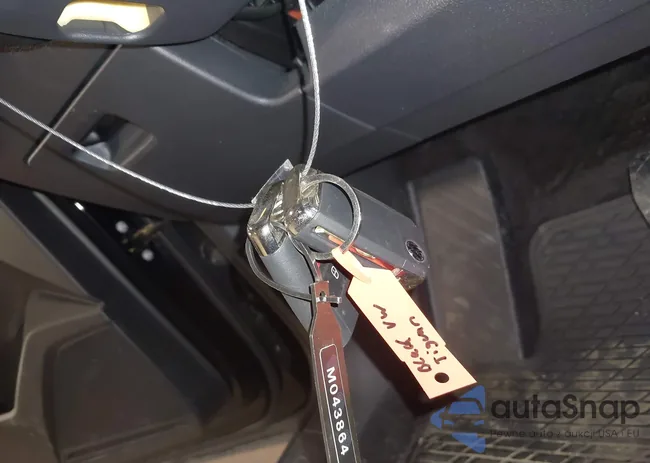 3VVFB7AX1RM043864: 42424307