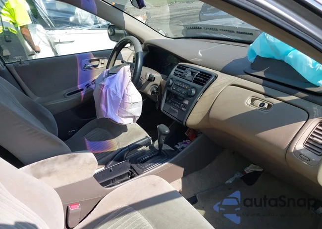 1HGCG5648WA084802: 42424338