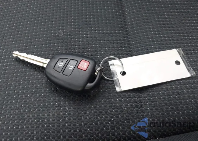 2T3RFREV0JW815634: 42424385