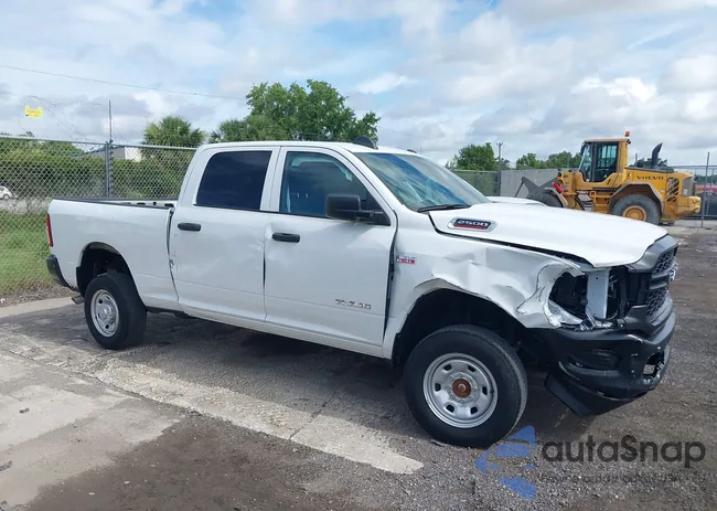 3C6UR5CJ9NG202399: 42424415