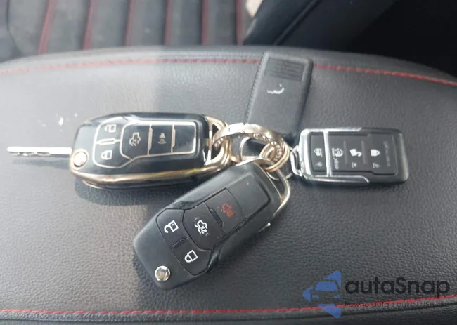 3FA6P0H76DR322208: 42423441