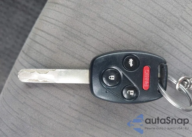 1HGCP2F37BA014384: 42423636