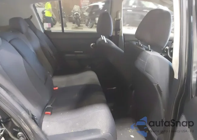 3N1BC13EX7L426646: 42423637