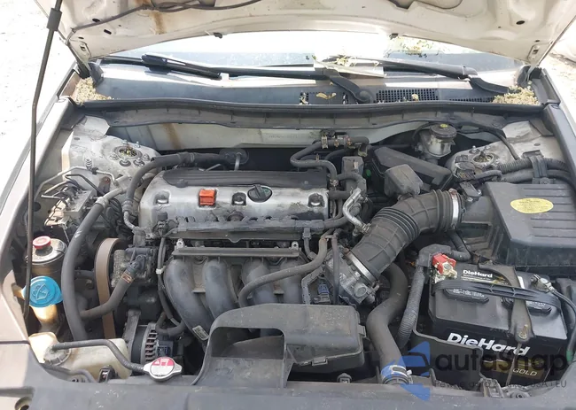 1HGCP2F46AA178300: 42423680