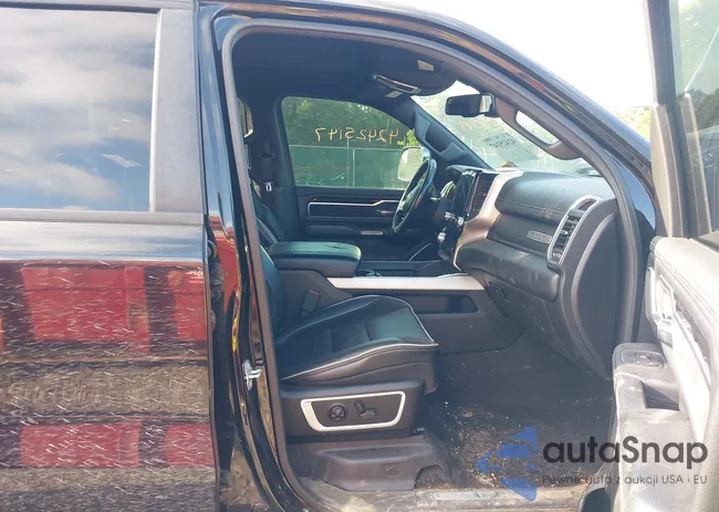 1C6SRFJT4KN698944: 42425147