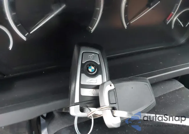 WBAKB4C54CC576515: 42425218