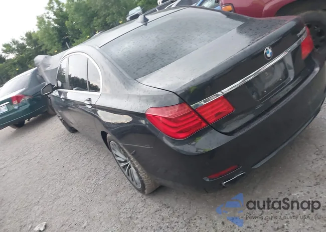 WBAKB4C54CC576515: 42425218