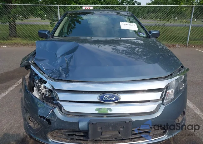 3FAHP0HA3BR228949: 42425352