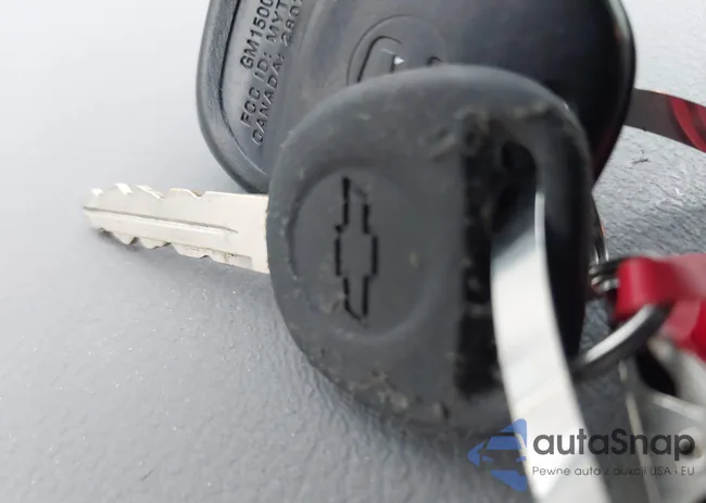 1GNDT13S072112878: 42425373