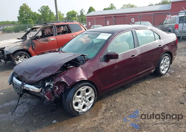 3FAHP0HAXBR240760: 42425425