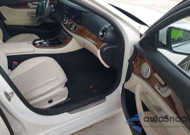 W1KZF8DB4LA833854: 42424616