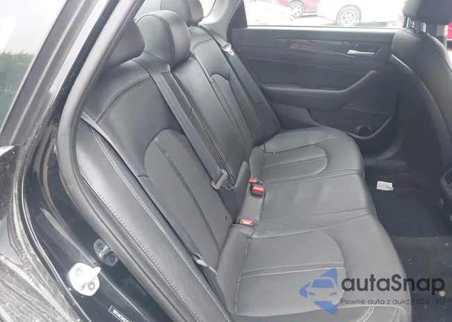 5NPE34AF3JH627979: 42424739