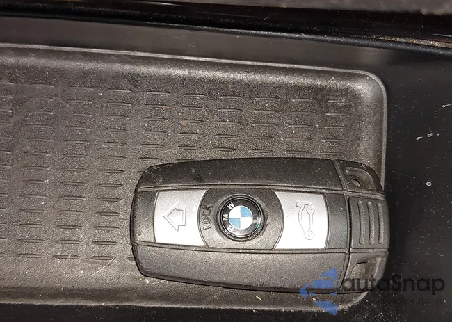 WBAPM5C55BE576242: 42425855