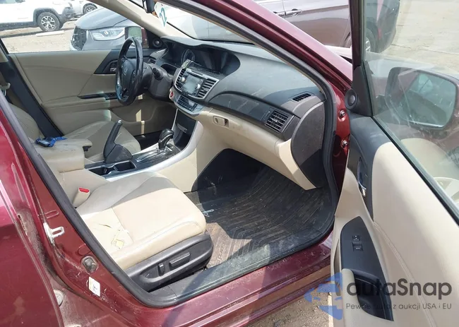 1HGCR2F88DA035589: 42425952