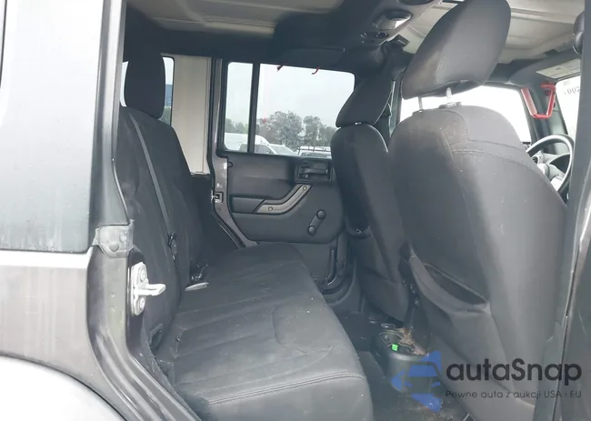 1C4BJWDG7GL215562: 42425994