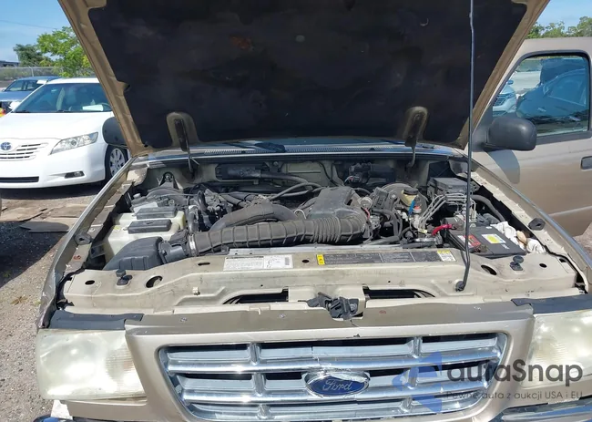 1FTYR44V02PB20039: 42426132