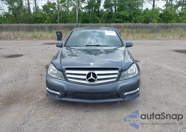 WDDGF4HB5DR269127: 42426190